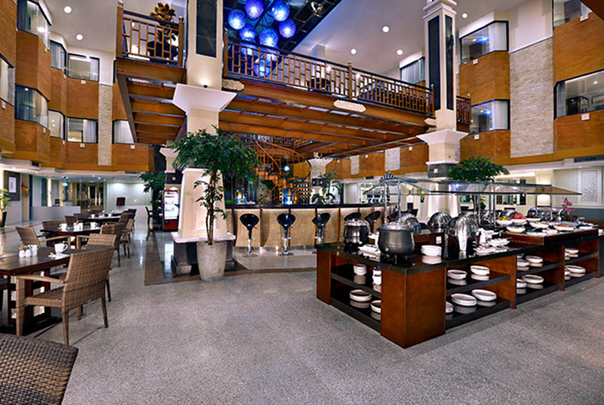 Famous Kuta Formerly Permata Kuta Hotel 4*