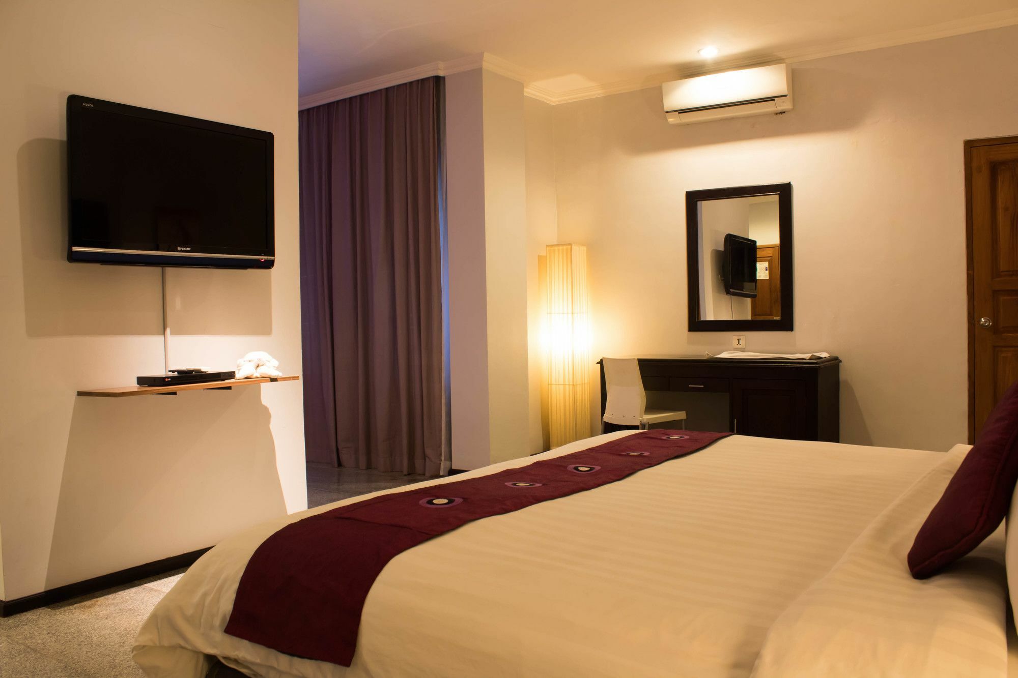 Hotel Famous Kuta Formerly Permata Kuta
